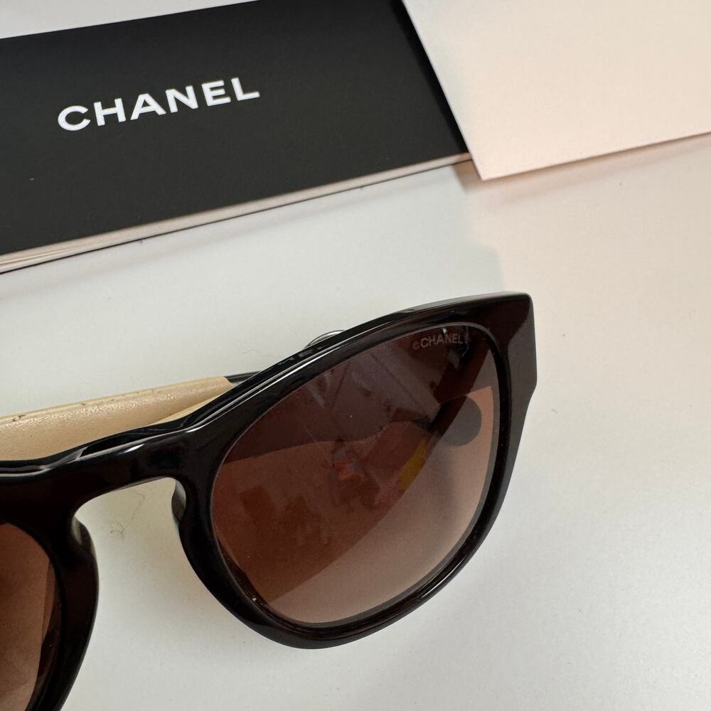 CHANEL 5455QA C501 S5 Sunglasses Cream Leather CC Interlocking Chain Black USED - Picture 5 of 12